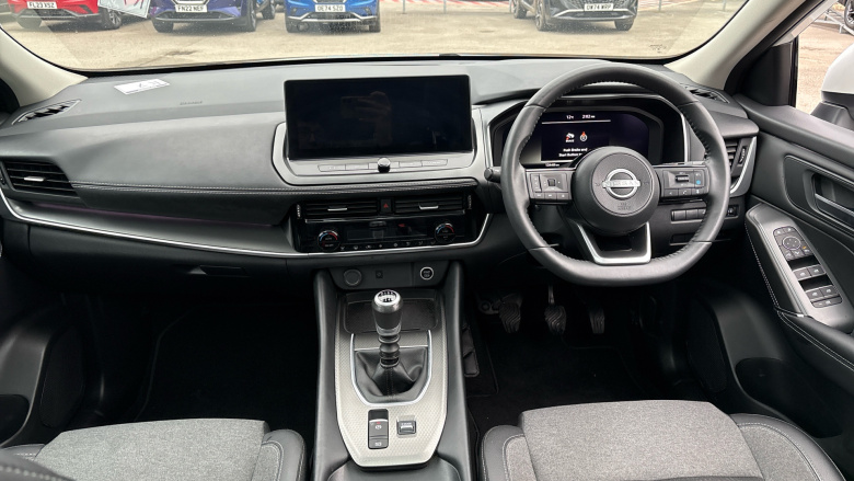 Nissan Qashqai 1.3 DiG-T MH N-Connecta 5dr Petrol Hatchback